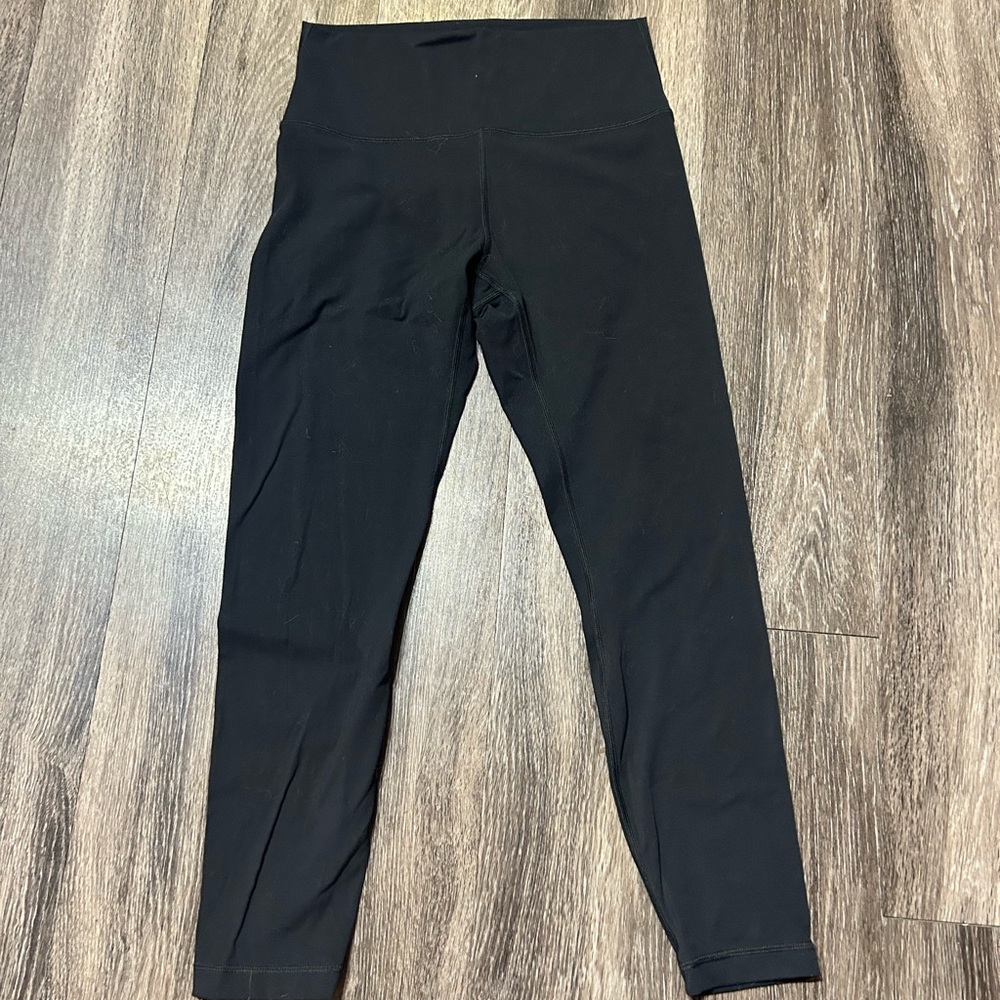 HeyNuts Amazon Women's 7/8 Black Leggings